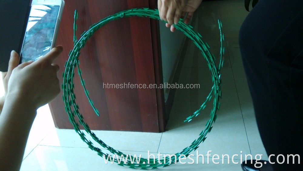 BTO-22 green powder coated concertina razor barbed wire